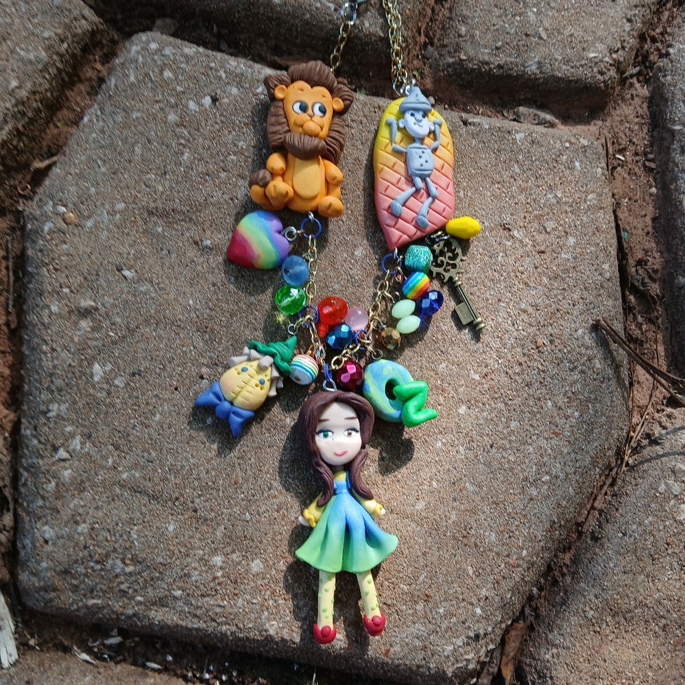 💫Colorful🌈 Wizard of Oz 🌈 Dorthy💥 Necklace - Picture 8 of 8